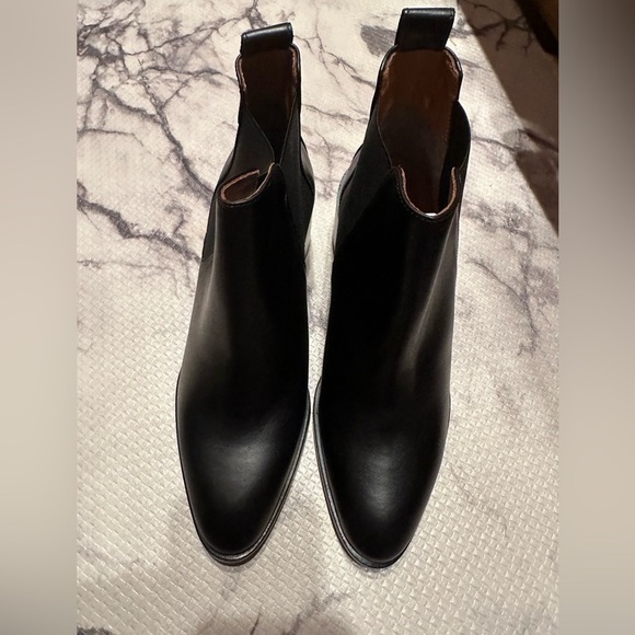 NWOT Everlane Women’s black leather ankle heeled boots booties 5 - Picture 3 of 14